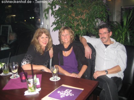 Violette Salsa Abend Werbeplakat