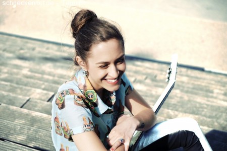 Nina Attal Werbeplakat